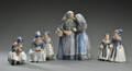 En samling figurer af porcelæn Royal Copenhagen 4.