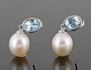 Topaz and fresh water pearl earrings 2