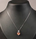 Halskæde med quartz og diamantvedhæng 2 