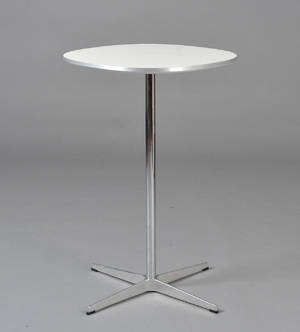 Arne JacobsenPiet Hein supercirkulært cafebord 