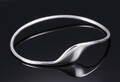 Hans Hansen. Moderne armring af sterlingsølv, dessin nr. 3 