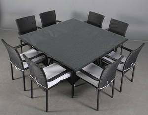 Havemøbler. Kvadratisk bord samt otte armstole, sort polyrattan 9
