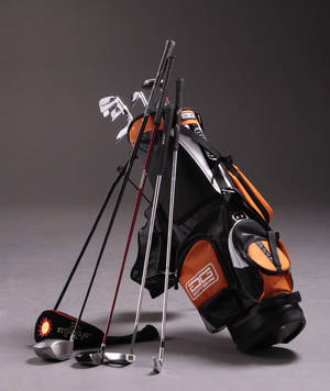 Scott Equipe golfsæt med orange golftaske og 14 køller. Herresæt, højrehånd 15 Denne auktion er annulleret1983123