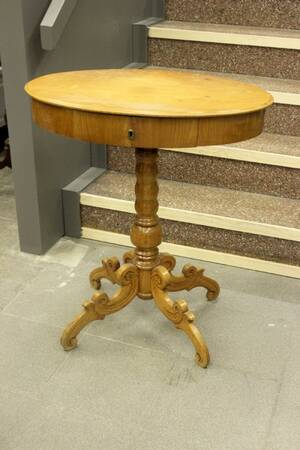 Lampbord, Alm