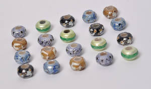 Charlotte Borgen - 20 charm´sbeads med emaljedekoration - Mix farver