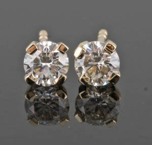 Earrings in 14k  set with brilliant cut diamonds 0.64 ct 