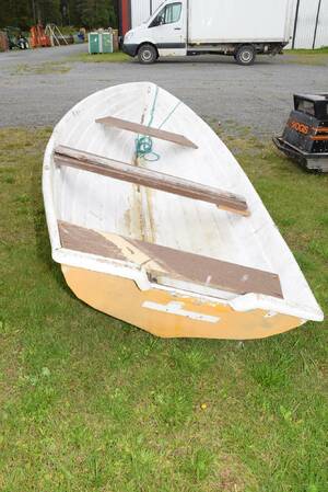 Plastbåt, Längd 4 m B 170 cm