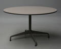 Charles Eames.Segmented Table, Ø 121 cm 