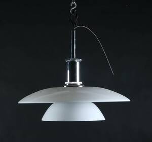 Poul Henningsen. PH 4½  4 pendel, opalglas