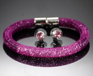 Swarovski. Armbånd og ørestikker. 3