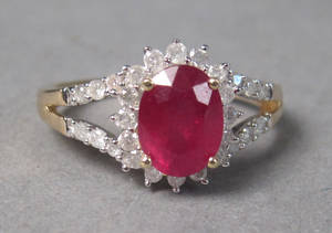 Rubin- og brillantring