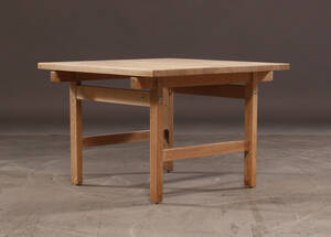 Hans J. Wegner, sofabord af egetræ 