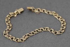 Bismarck arbånd af 14 kt guld. L. 14,5 cm. vægt 4,6g.