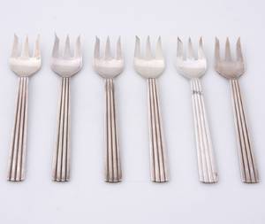 Sigvard Bernadotte for Georg Jensen. Bernadotte seks kagegafler af sterlingsølv 6 