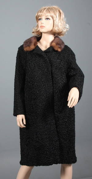 Persianer med minkkrave, str ca. 38-40.