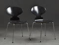 Arne Jacobsen. Ett par stolar Myran, modell 3101 2