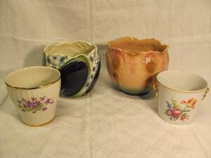 4 YTTERFODER SPRICKA I DET BLÅ