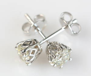 Brillant Ørestikkere, 14 kt, ca. 0.82 ct. Et par. 2