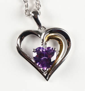 Vedhæng af sterlingsølv med diamant og synt. amethyst