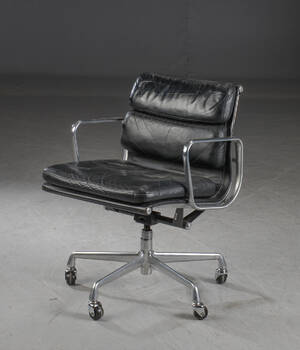 Charles Eames. Soft Pad kontorstol model EA 217. 