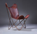 Butterfly chair  Flagermusstol, brunt skind  Denne vare er sat til omsalg under nyt varenummer 4204775
