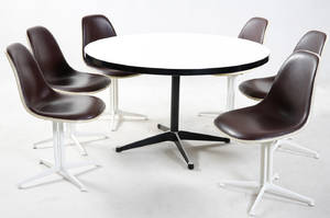 Charles  Ray Eames, Satz von sechs Side Chairs auf La Fonda Gestell mit Esstisch  Konferenztisch, für Herman Miller 7