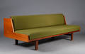 H. J. Wegner. Daybed  briks