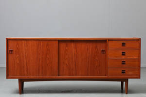 Dansk møbelproducent Lav skænk af teak, 1960erne 