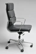 Charles Eames. Soft Pad højrygget kontorstol, Model EA-219