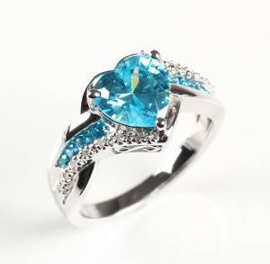 Ring af sterlingsølv med diamanter og zirkoner