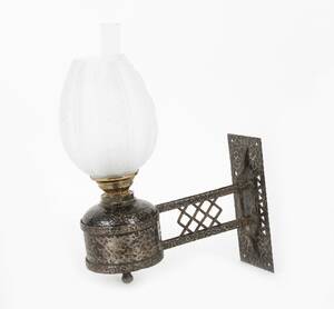 Väggfotogenlampa, 191020-tal