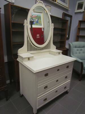 Toilettebyrå, längd 95