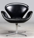 Arne Jacobsen. Lænestol Svanen, model 3320, tidlig model