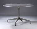 Charles Eames. Vintage Segmented Table, rundt bord, Ø 121 cm.