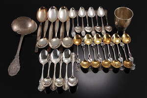 Samling bestikdele, sølv. Primært Finland 33