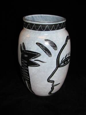 KOSTA BODA ARTIST COL ULRICA H VALIEN H 21 CM