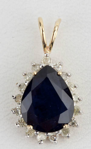 Safir- og diamantvedhæng