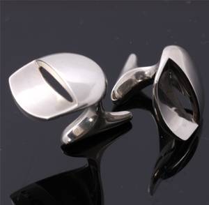 Georg Jensen. Et par manchetknapper i sterlingsølv.