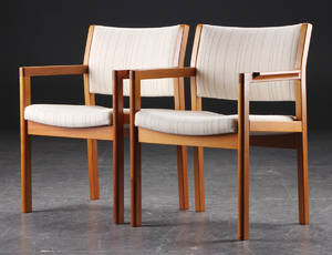 Christian Hvidt, et par armstole 2