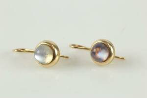 ÖRHÄNGEN, ett par, med cabochonslipade stenar, guld, 18 k, ca 4,5 g