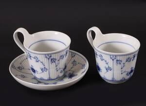 Tekoppar 2st med ett fat, Musselmalet, Royal Copenhagen