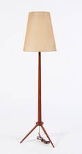 Standerlampe i massiv teak. Ca. 1950.