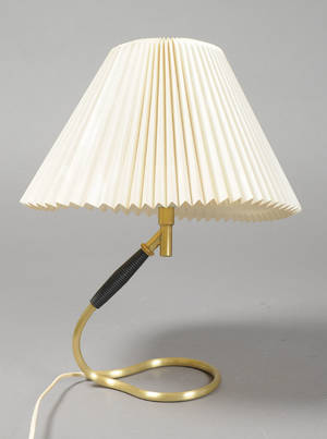 Kaare Klint  Le Klint Kip bordlampe, børstet messing. Model 306. 