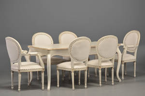 Hvidmalet stue i Louis XVI-form og nyrokokoform, 19002000-tallet