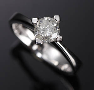 Diamantring, 14 kt guld med 1.01 ct brillant.