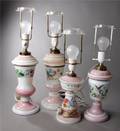 Fire bordlamper af opalineglas. 4