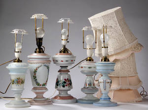 Fem lamper af opalineglas. 5