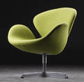 Arne Jacobsen. Svanen, lænestol model 3320
