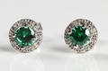 Ørestikkere af sterlingsølv med diamanter og synt. smaragder 