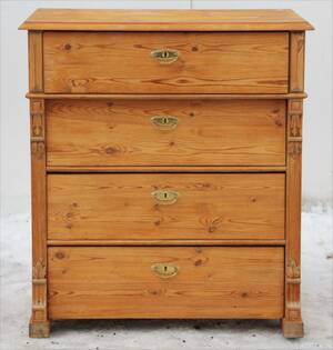 Byrå med fyra lådor, omkring år 1900